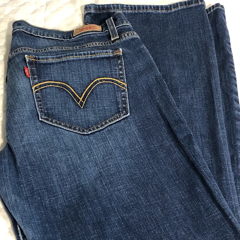 Levi’s Too Superlow 524 Size 13 Long 💕